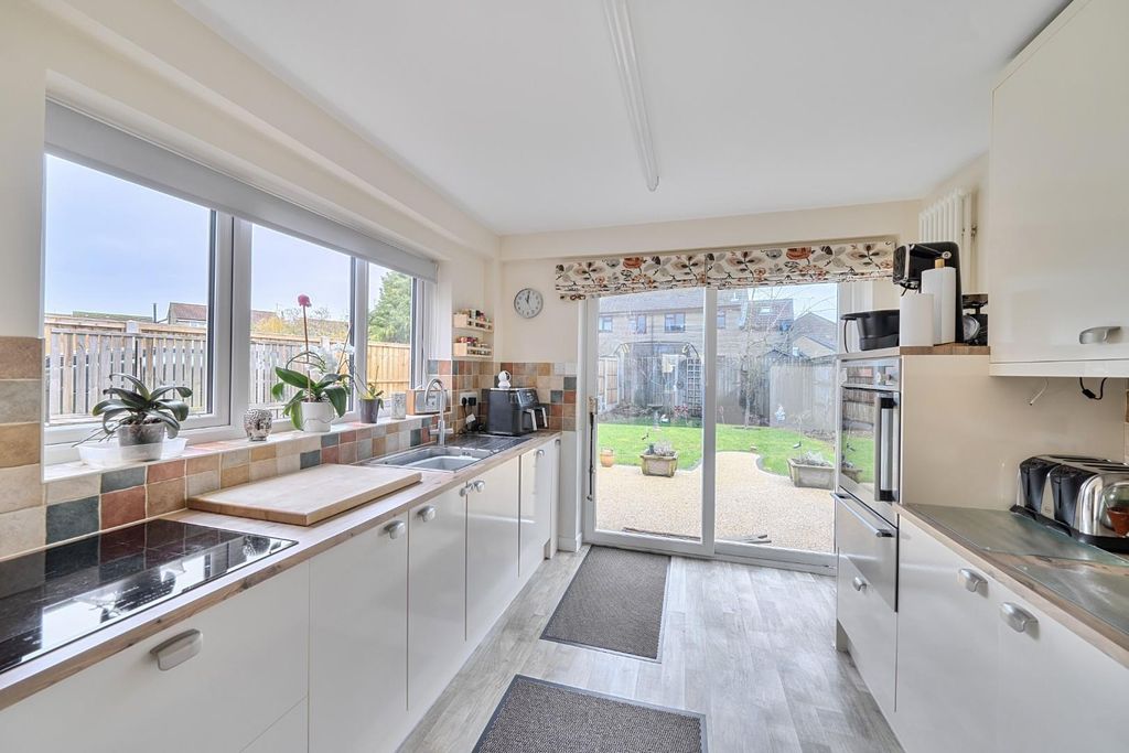 Property photo 2 of 10 1401068-7-696F888Ff1953.Jpg