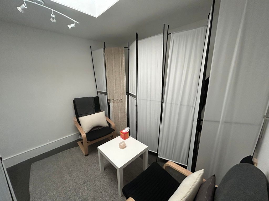 Property photo 3 of 7 Photo 2