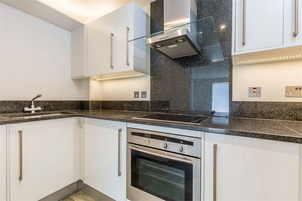 Property photo 3 of 5 Picture 3