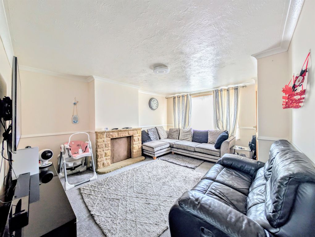 Property photo 3 of 13