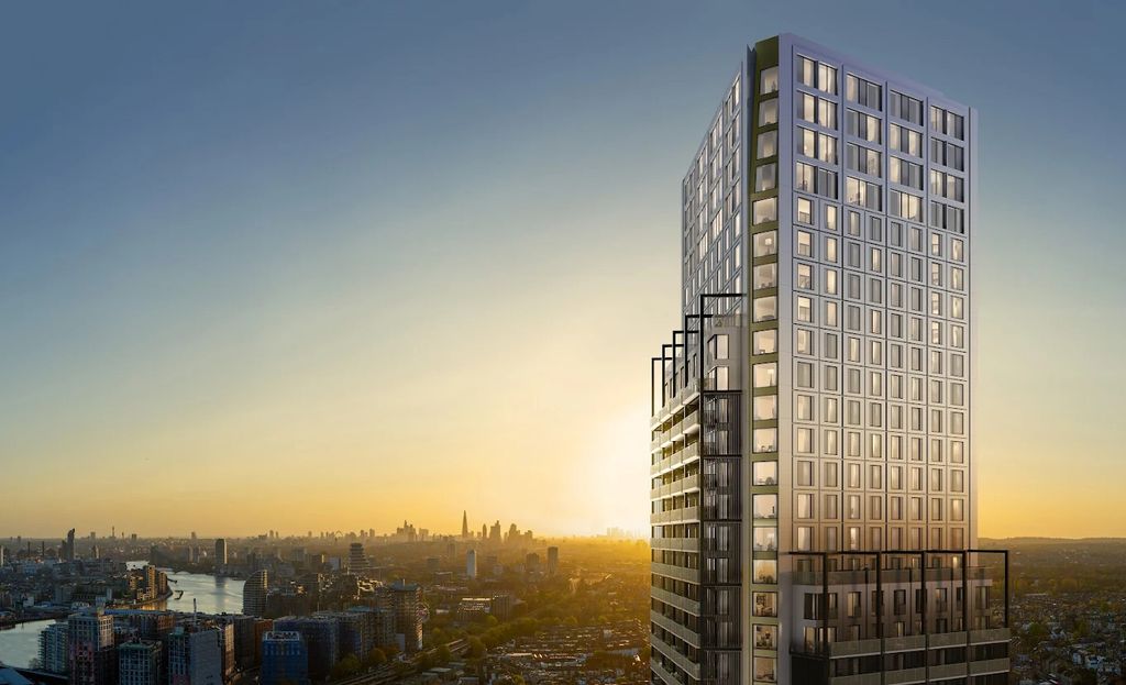 Property photo 1 of 17