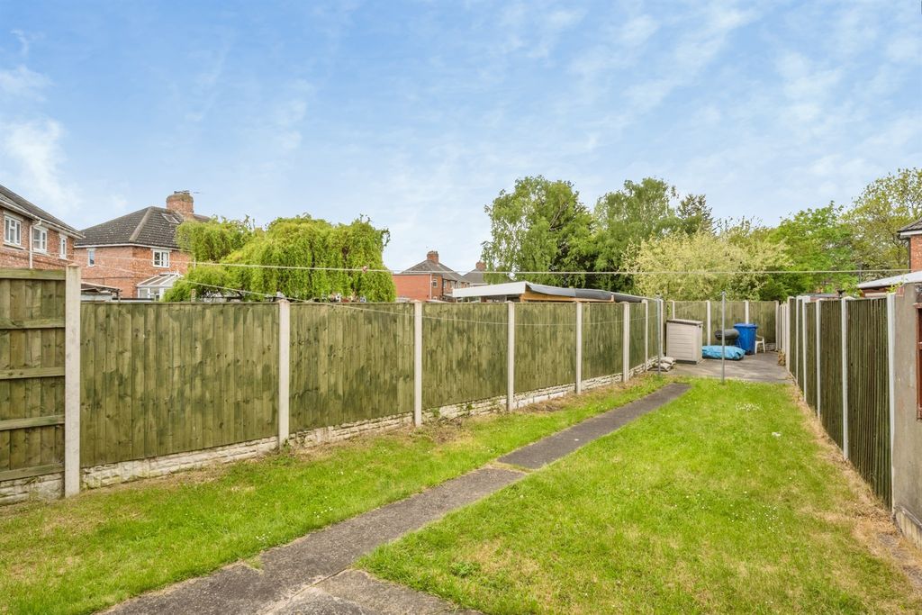 Property photo 2 of 16