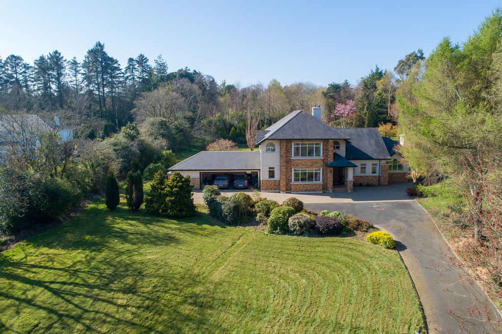 Property photo 1 of 52