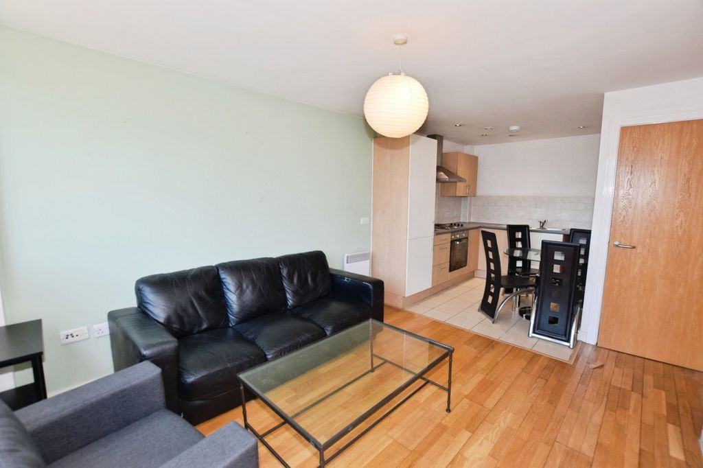 Property photo 3 of 11 Picture No. 18