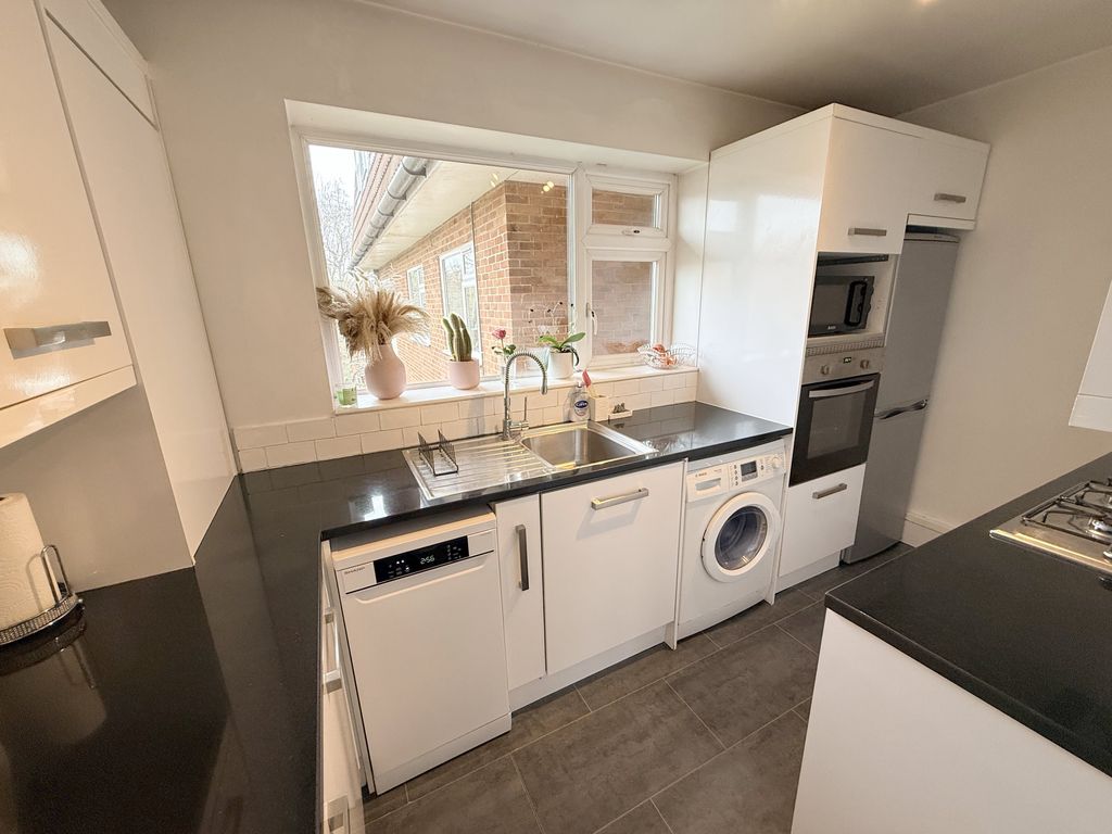 Property photo 2 of 13 5450337