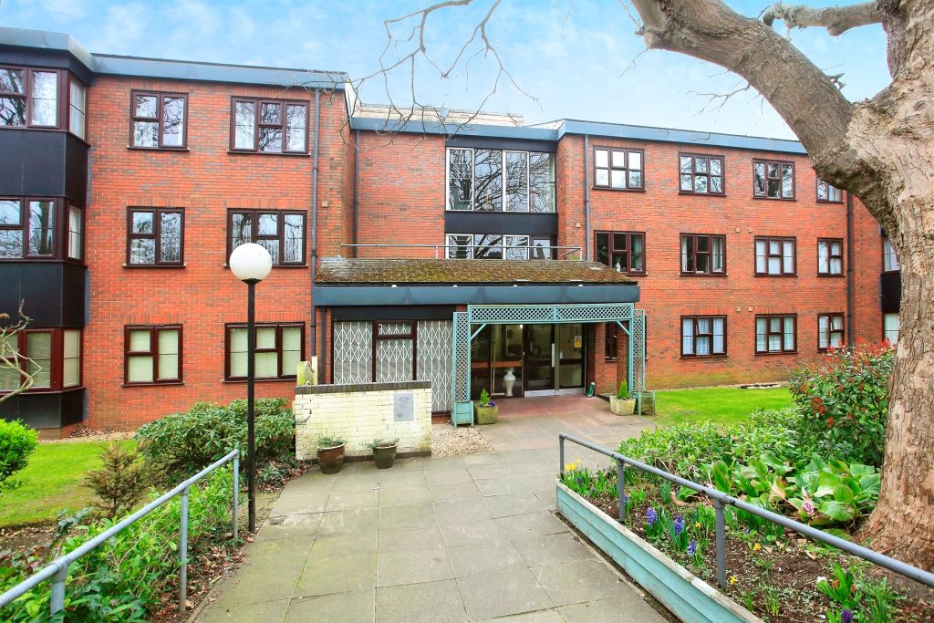 Property photo 1 of 17
