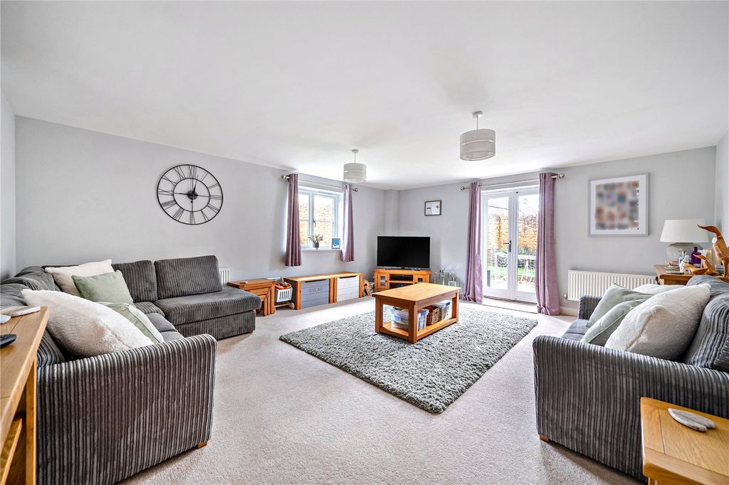 Property photo 3 of 17 Picture No. 15