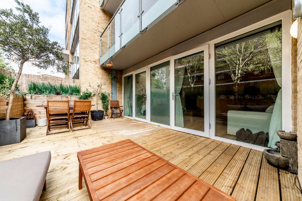 Property photo 2 of 15