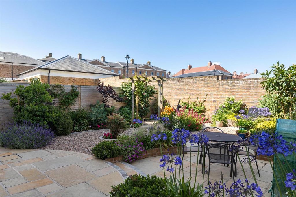 Property photo 3 of 37 9O2A2699-Hdr.Jpg