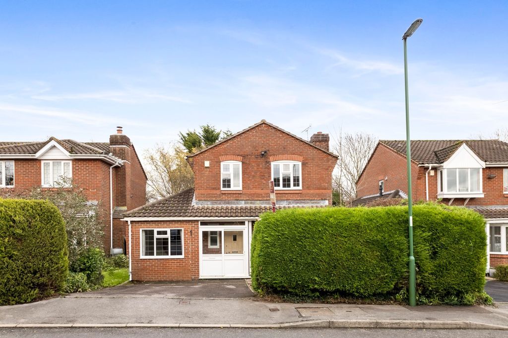 Property photo 1 of 26