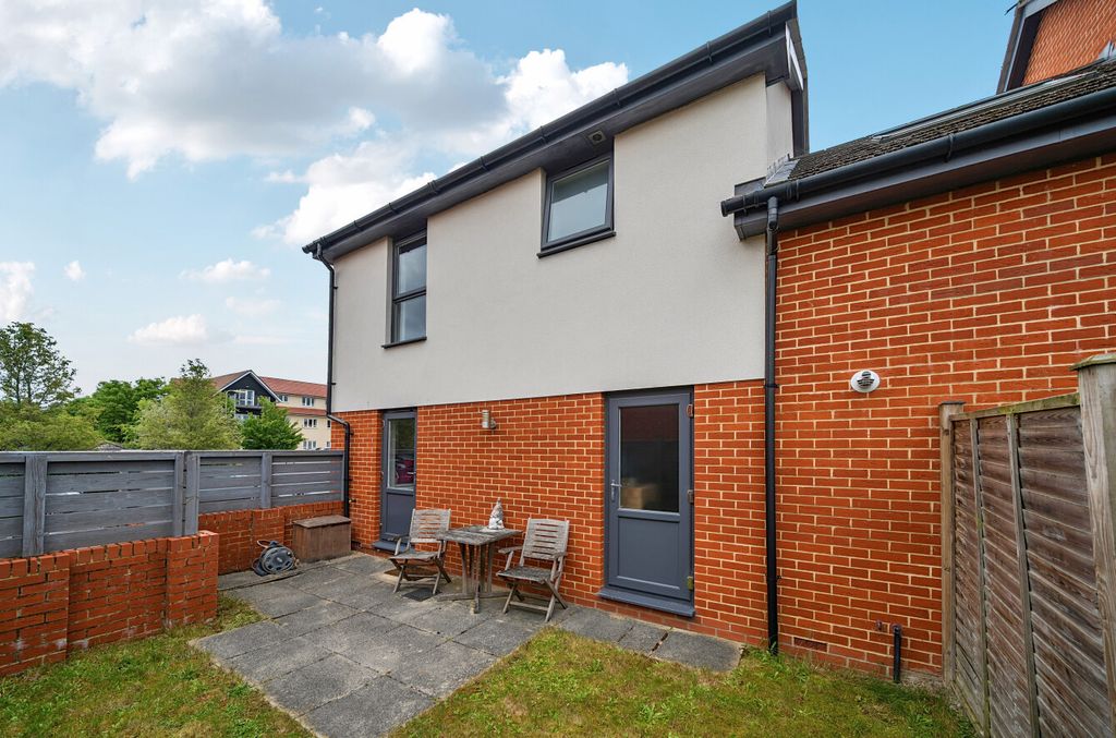 Property photo 1 of 34 1464582-5-6A0Dbc0...