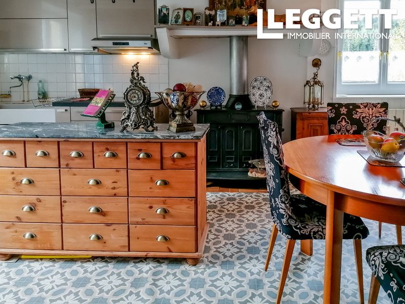 Property photo 3 of 10