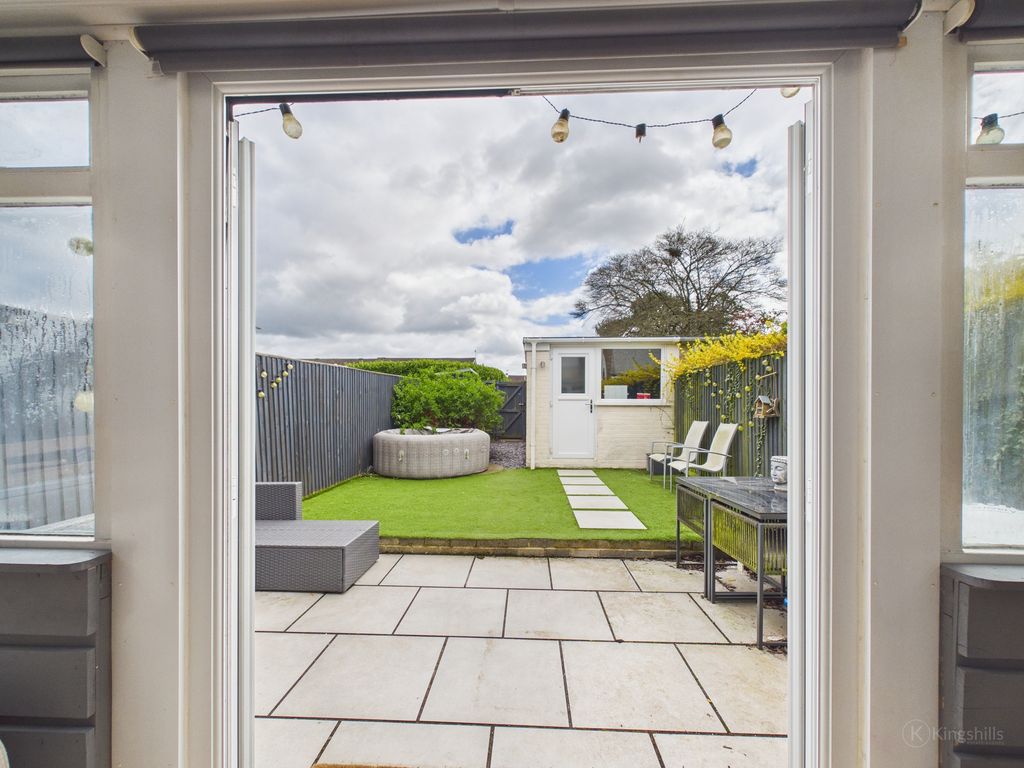 Property photo 2 of 14 Sunroom