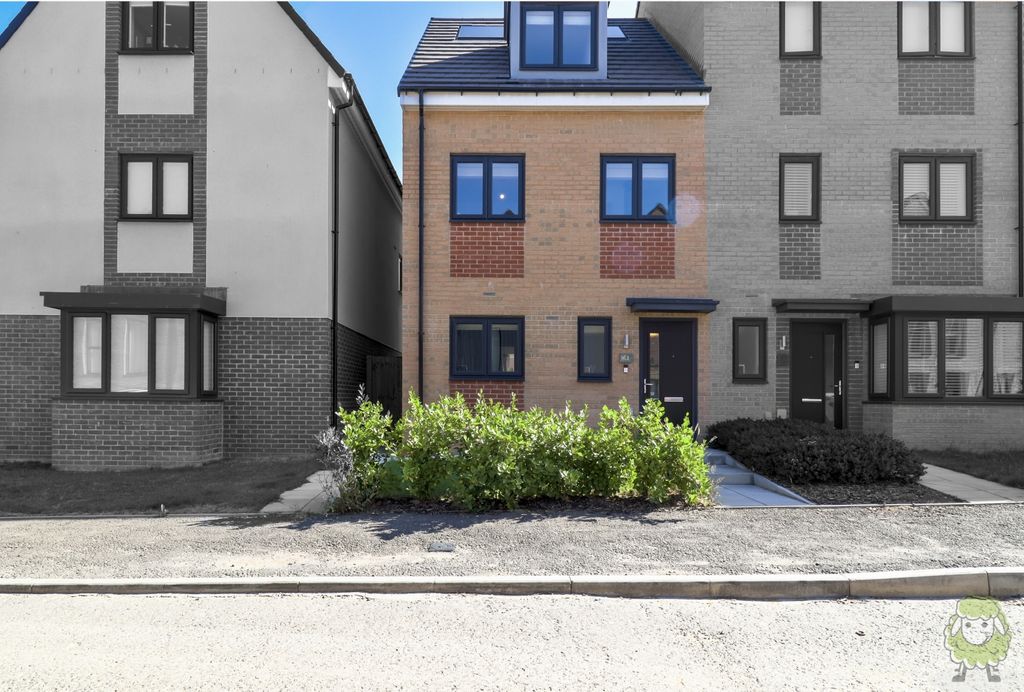 Property photo 1 of 24