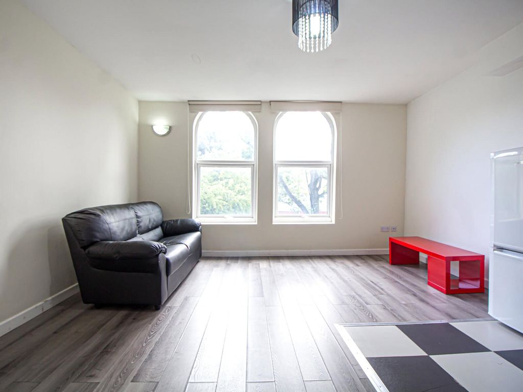 Property photo 2 of 6