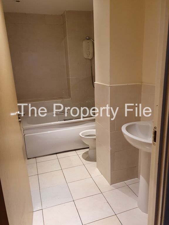 Property photo 2 of 5