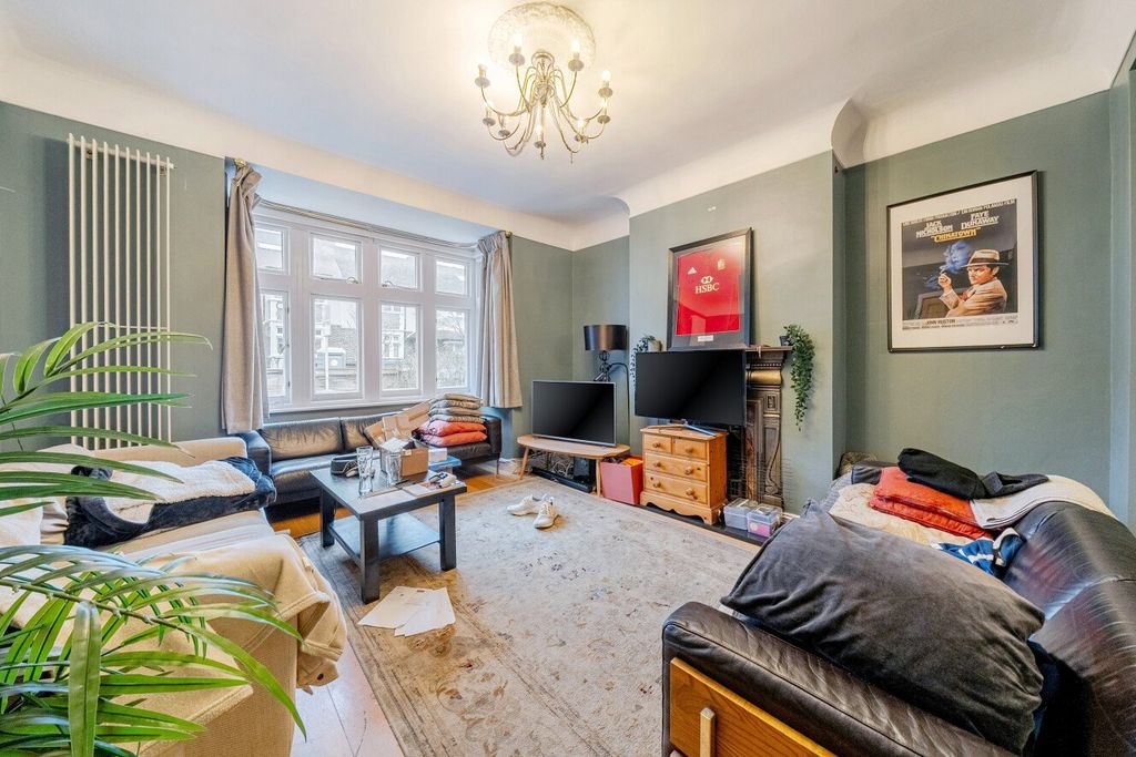 Property photo 2 of 14 Picture No. 21