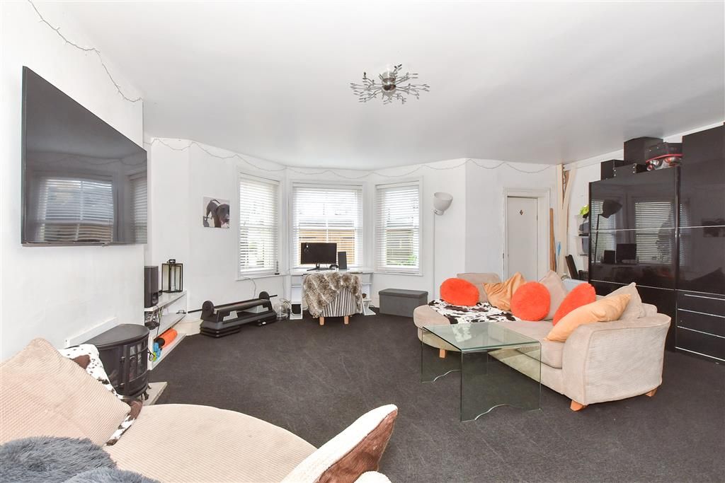 Property photo 2 of 12 Sitting Room