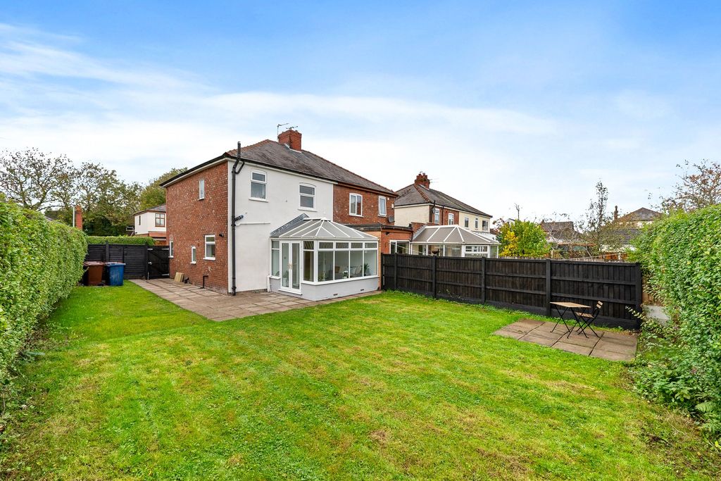 Property photo 1 of 41