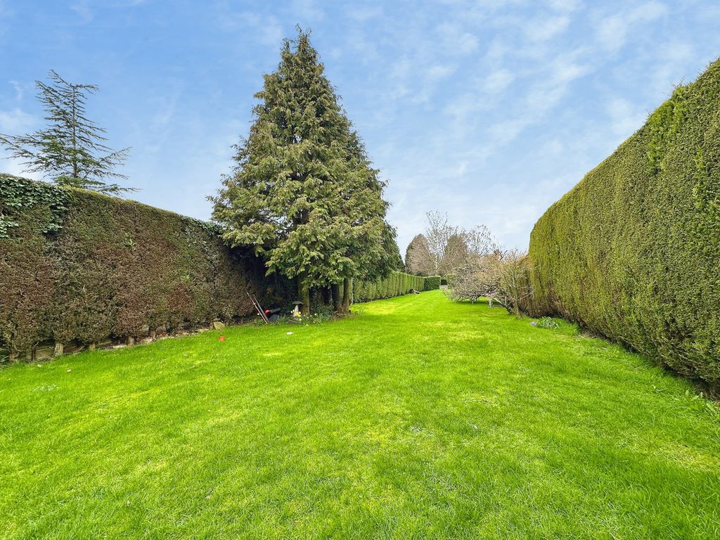 Property photo 3 of 24