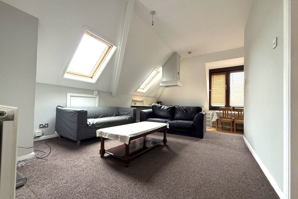 Property photo 1 of 11 Img_1967