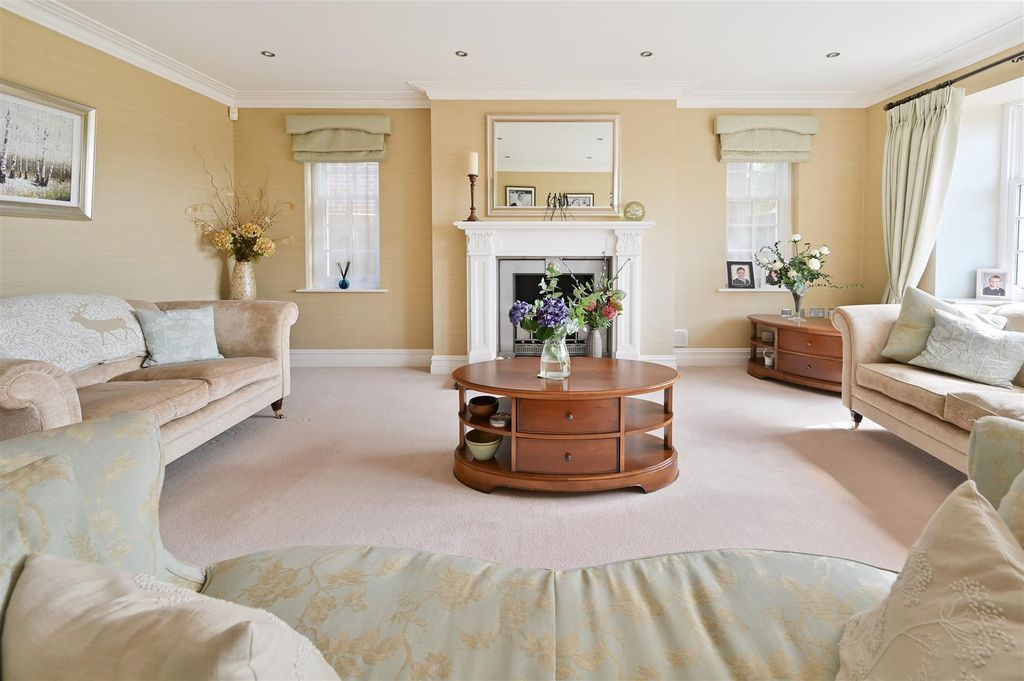 Property photo 3 of 12 3 Propsect Lane-8.Jpg