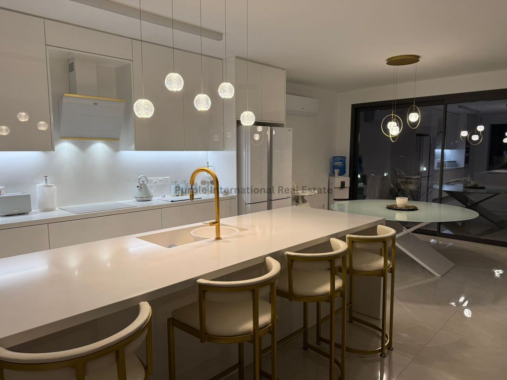 Property photo 3 of 30