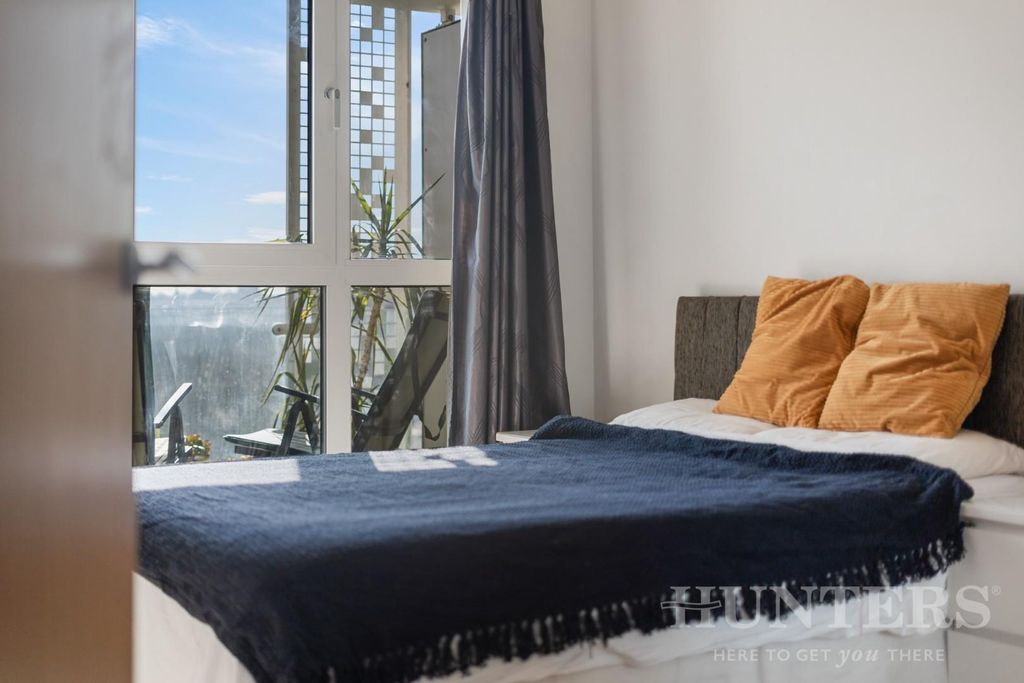 Property photo 3 of 12 Flat 33, Coppermill Heights N17 9Fg-10.Jpg