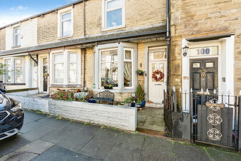Property photo 1 of 16 Pbox-Img.Jpg