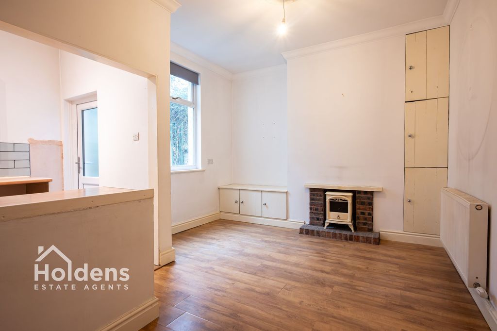 Property photo 3 of 15