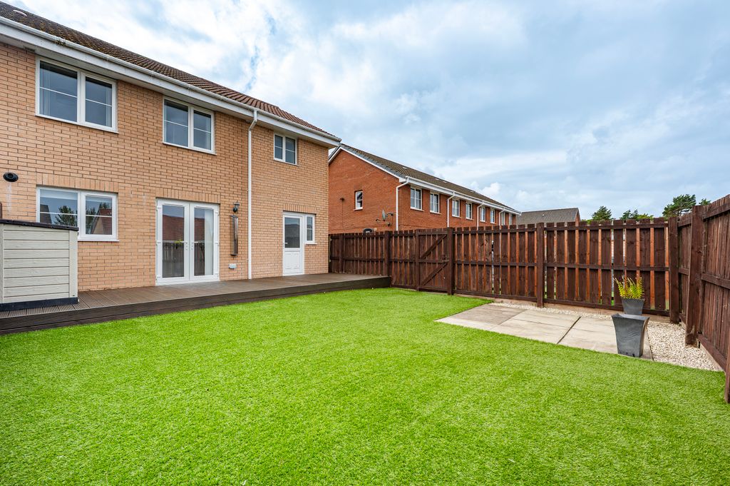 Property photo 2 of 43