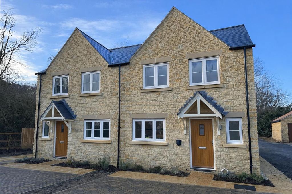 Property photo 1 of 8 Image