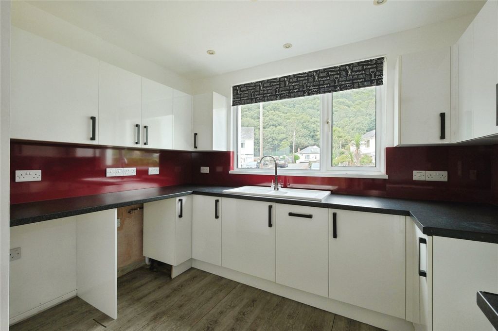 Property photo 3 of 11 Picture No. 08