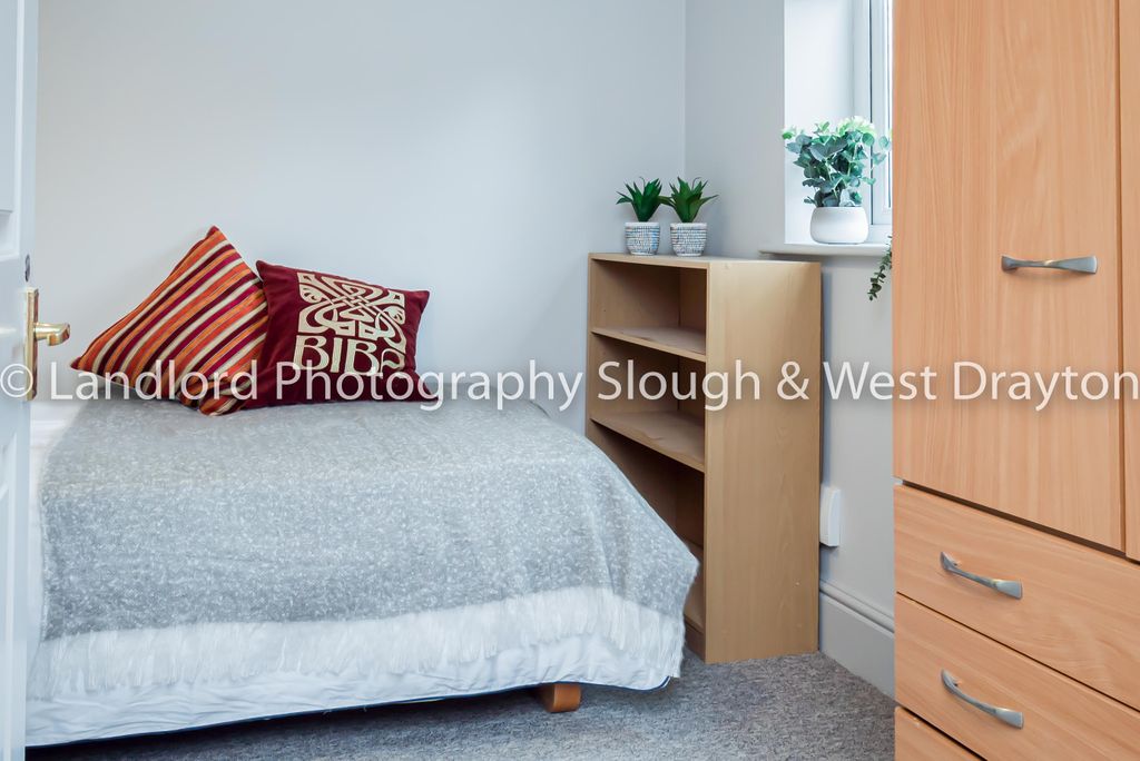 Property photo 3 of 7