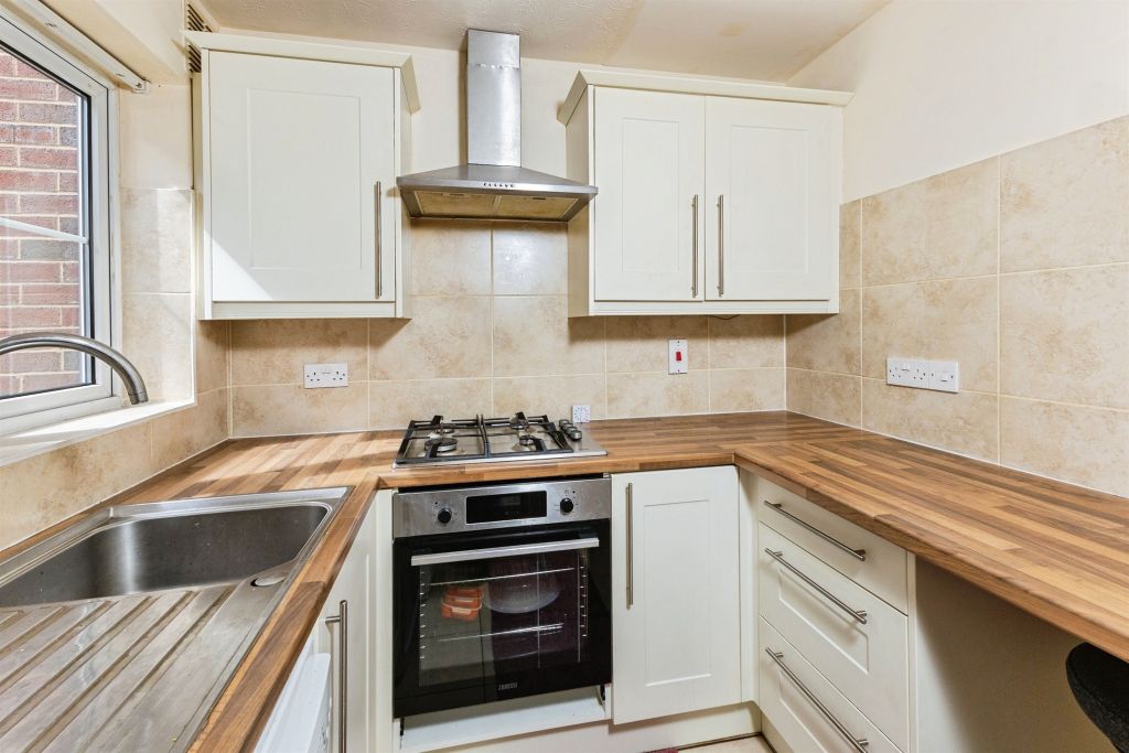 Property photo 3 of 13