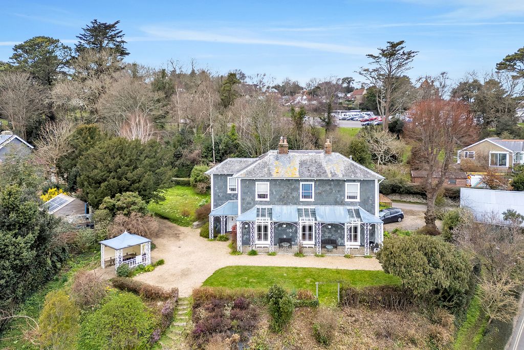 Property photo 3 of 18 Holme Craig