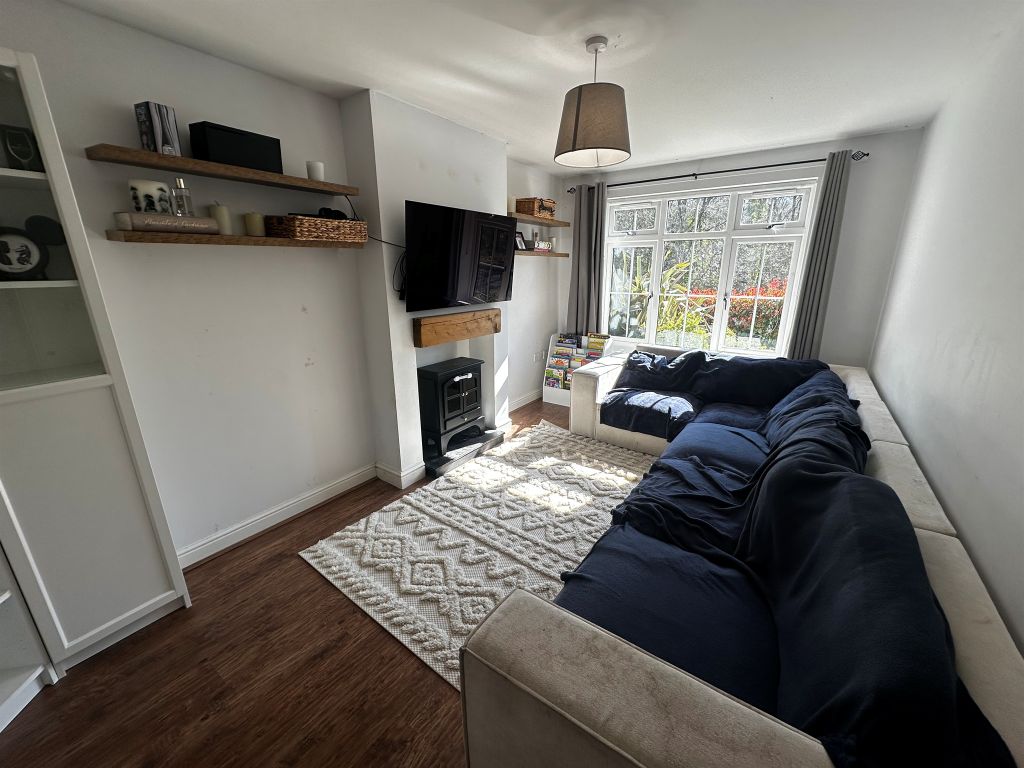 Property photo 2 of 11