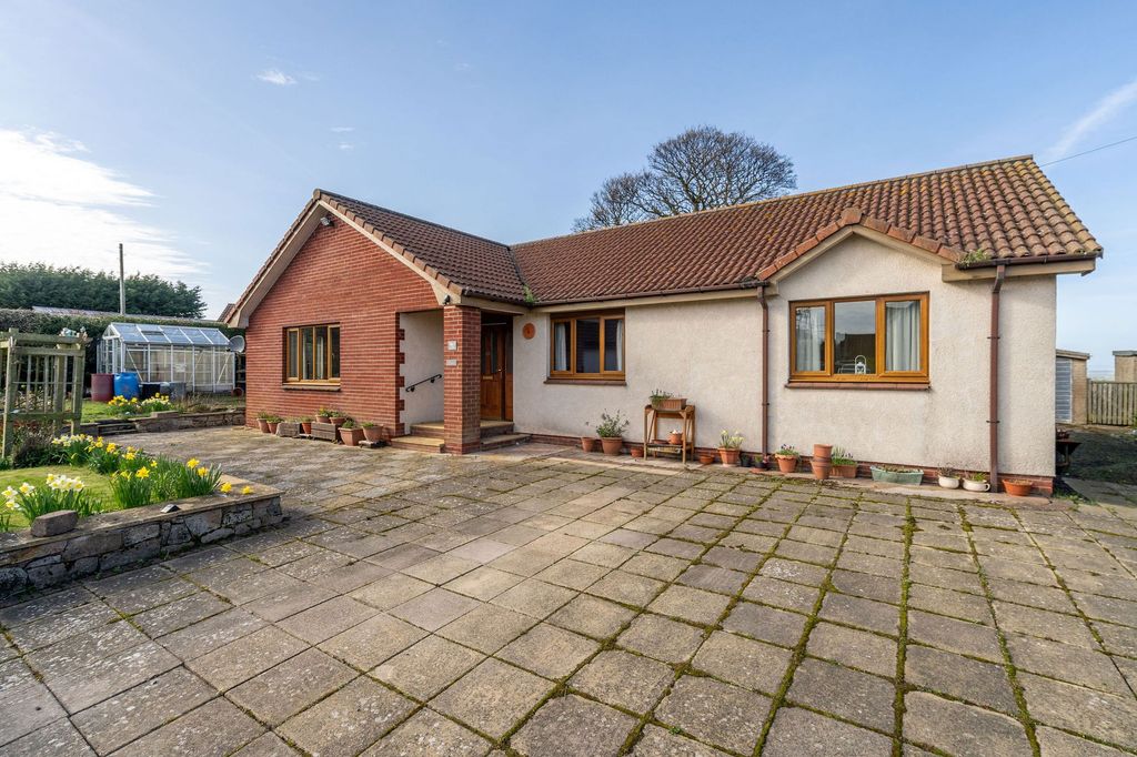 Property photo 1 of 28 External