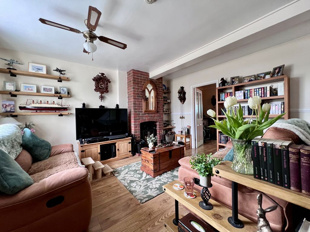 Property photo 2 of 15