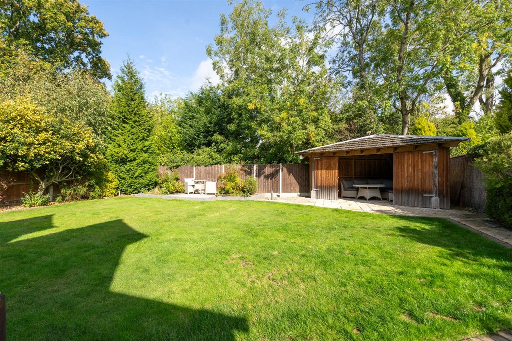 Property photo 2 of 27 136 Norton Lane_059.Jpg