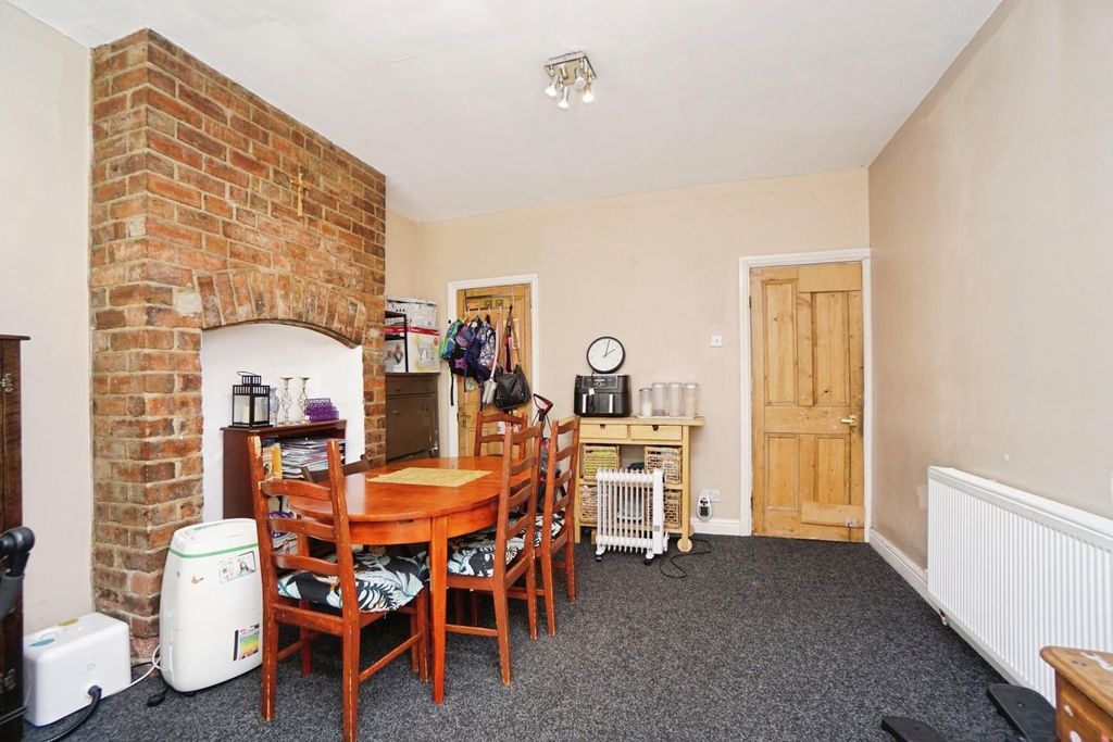 Property photo 1 of 16 Dining Room