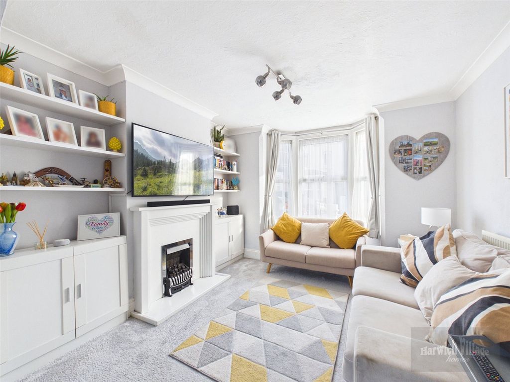 Property photo 2 of 13 Picture 2