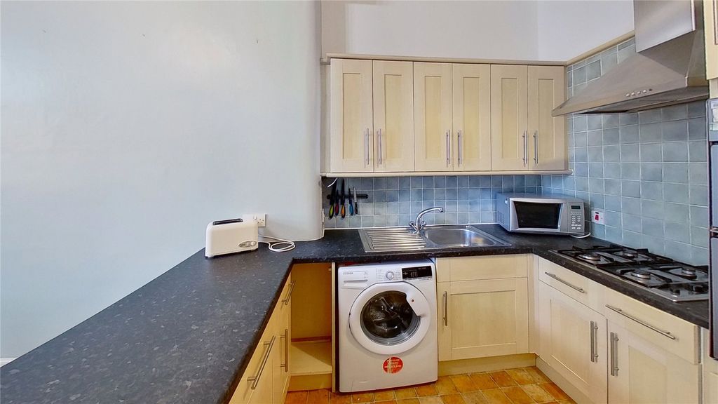 Property photo 3 of 10 Picture No. 29