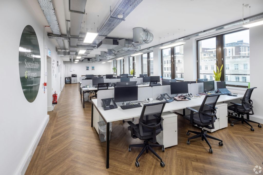 Property photo 3 of 24 Interiorphoto (13).Jpg