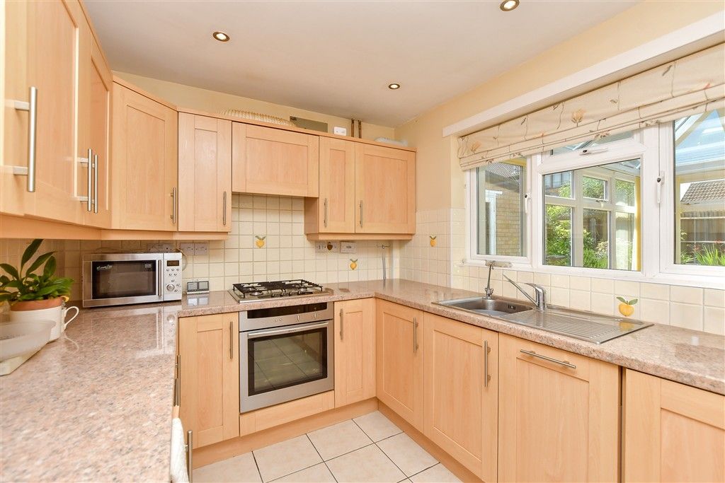 Property photo 2 of 14 Kitchen