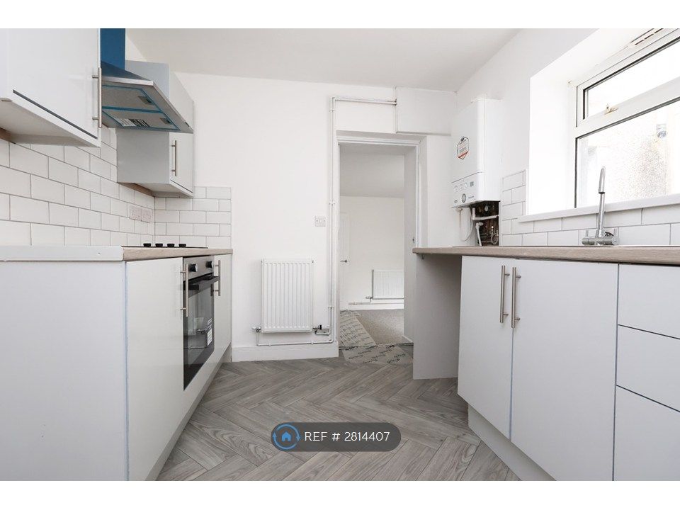 Property photo 1 of 35