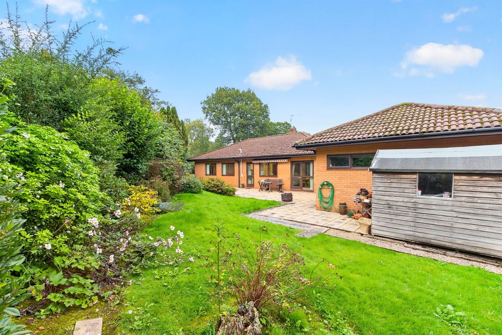 Property photo 3 of 12