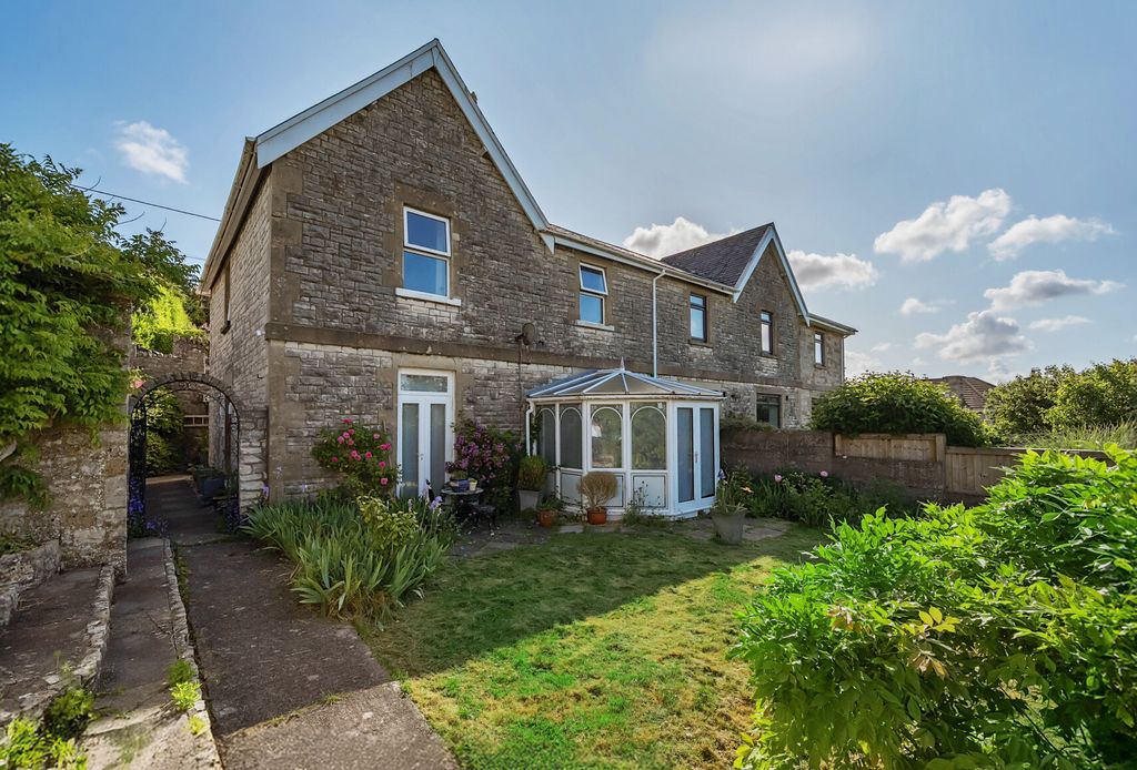 Property photo 1 of 23 1298331-4-683d810...