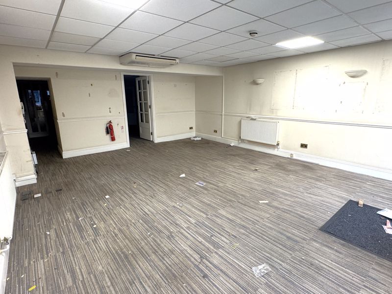 Property photo 2 of 12 Photo 1