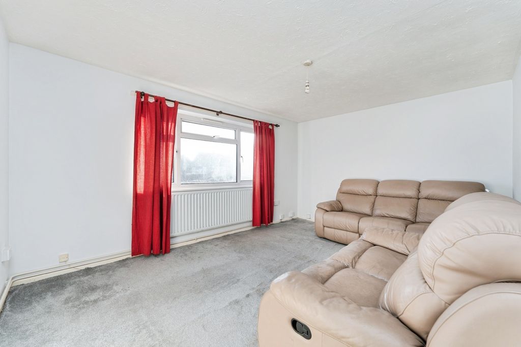 Property photo 3 of 11 Pbox-Img.Jpg